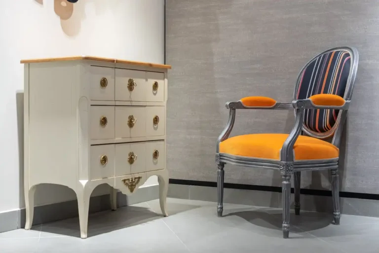 Styling Tips: Mixing Modern and Vintage Décor Seamlessly